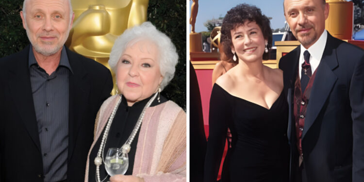 Who Is Carolee Campbell? Meet Héctor Elizondo’s Wife